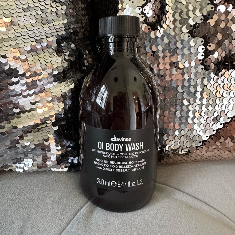 Davines OI Body Wash